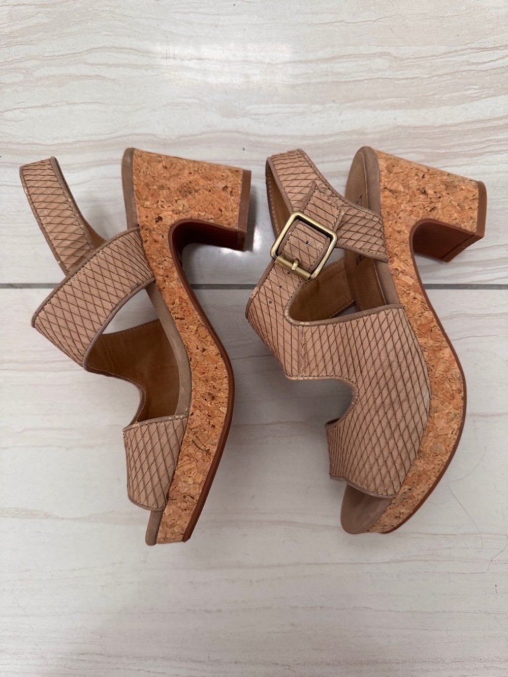 Miz Mooz Cosma Beige/Tan Textured Slingback Sandals Block Heel Sz 6.5 - Picture 3 of 16